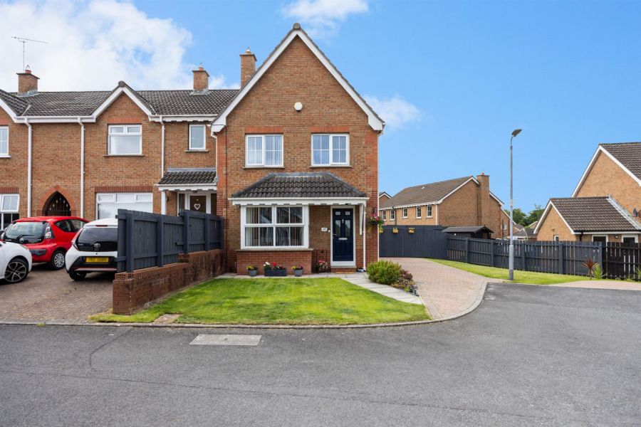 49 Lord Wardens Court, bangor, BT19 1GJ