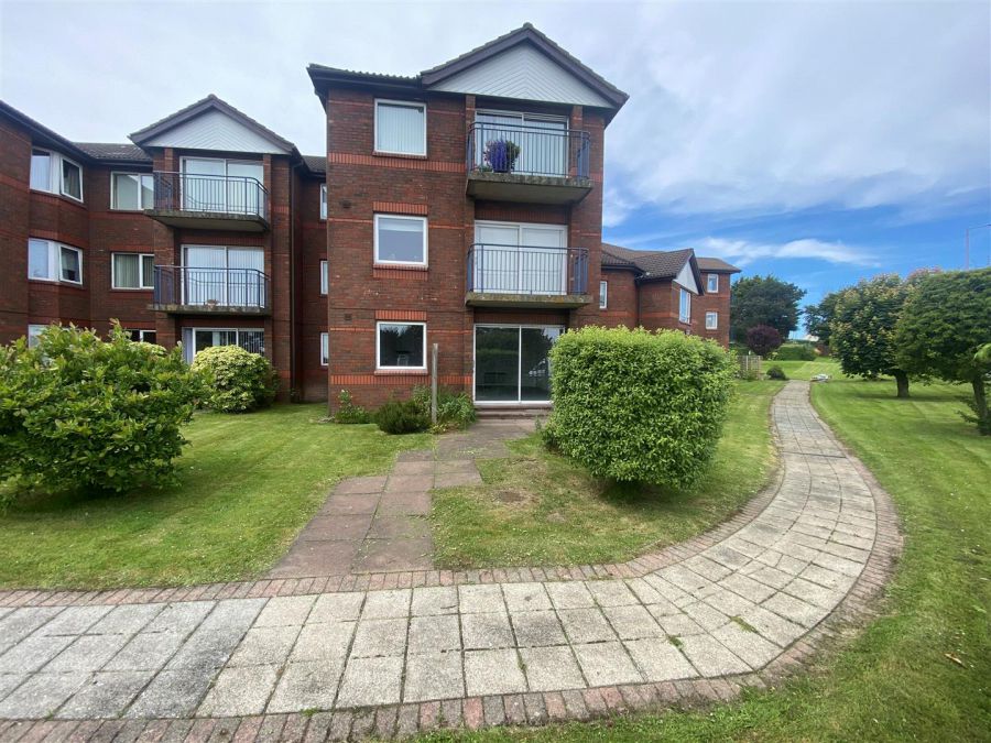 4 Lyndhurst Court, Bangor, BT19 1AP