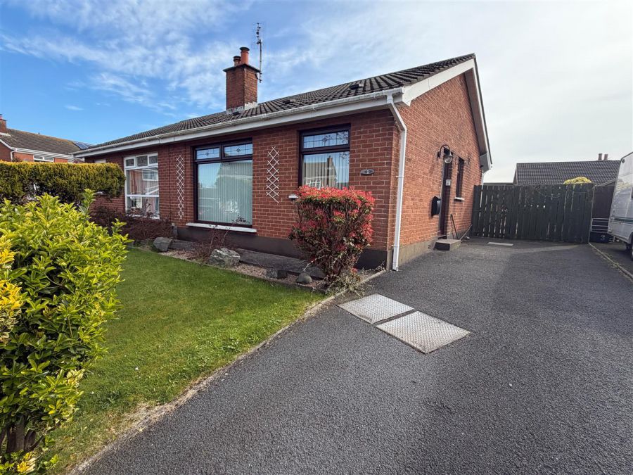 2 Albany Crescent, Bangor, BT19 6YL