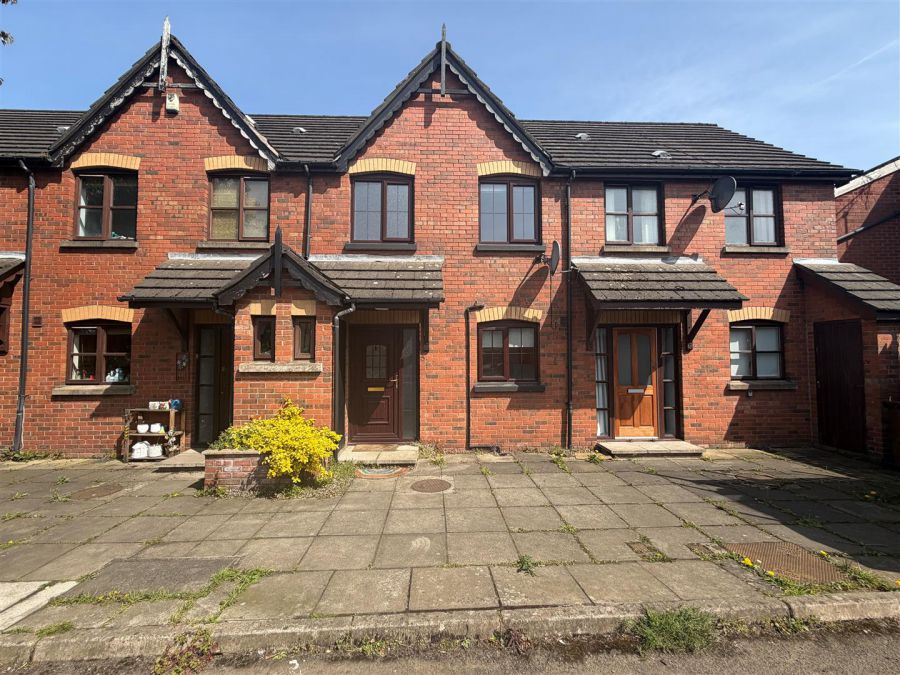 5 Downshire Mews, Holywood, BT18 9LX