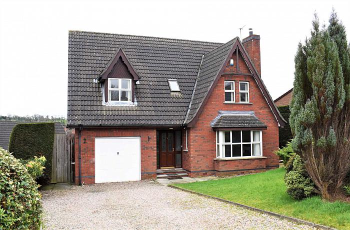 7 Mount Royal, Lisburn, BT27 5BF