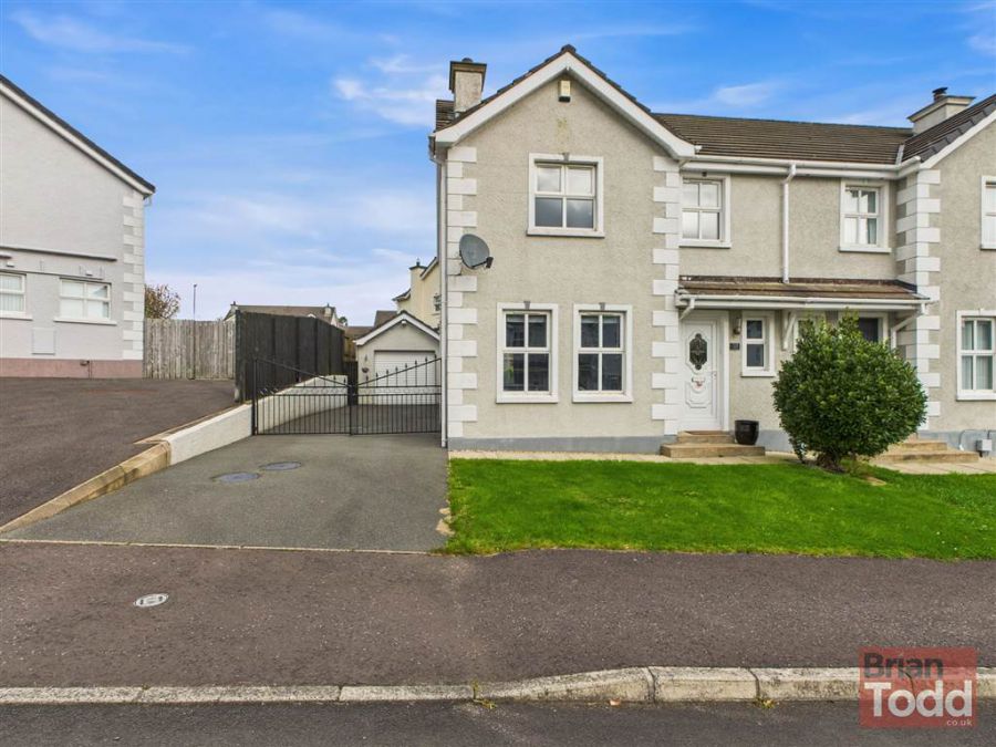 10 Oakdene, Larne, BT40 2FD