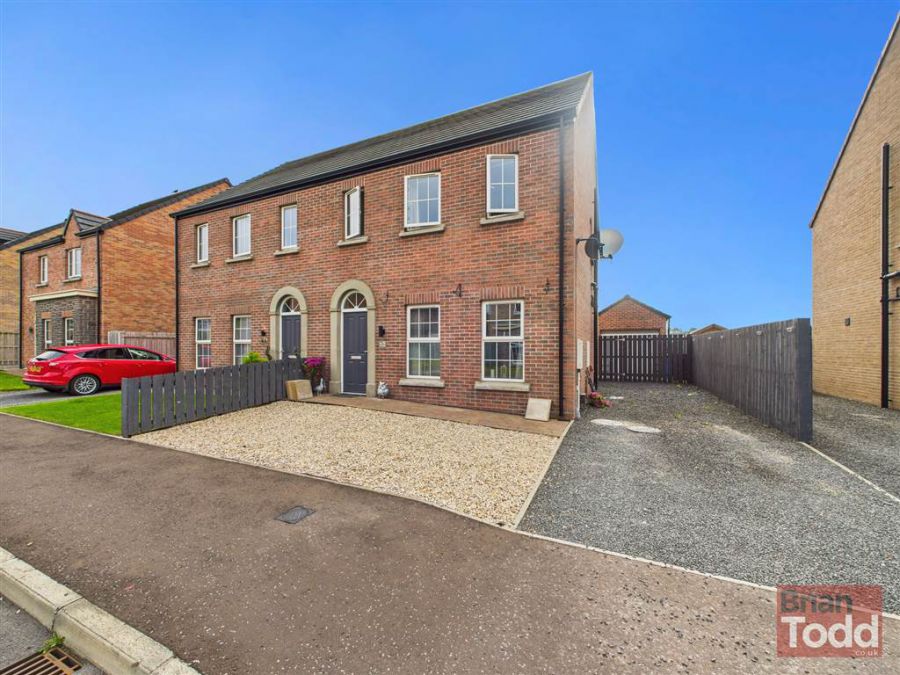 58 Clover Brook, Old Belfast Road, Larne, BT40 2UP