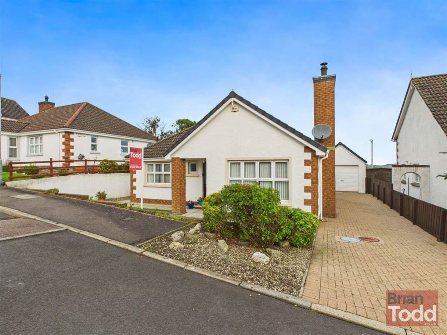 24 Huntersbuoy, Larne, BT40 2HH