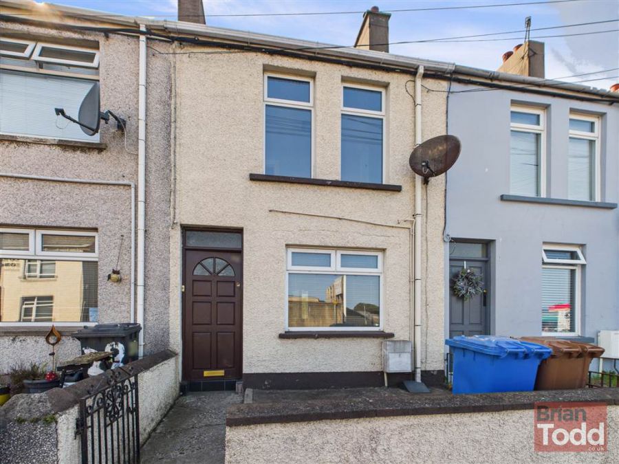 40 Old Glenarm Road, Larne, BT40 1NQ