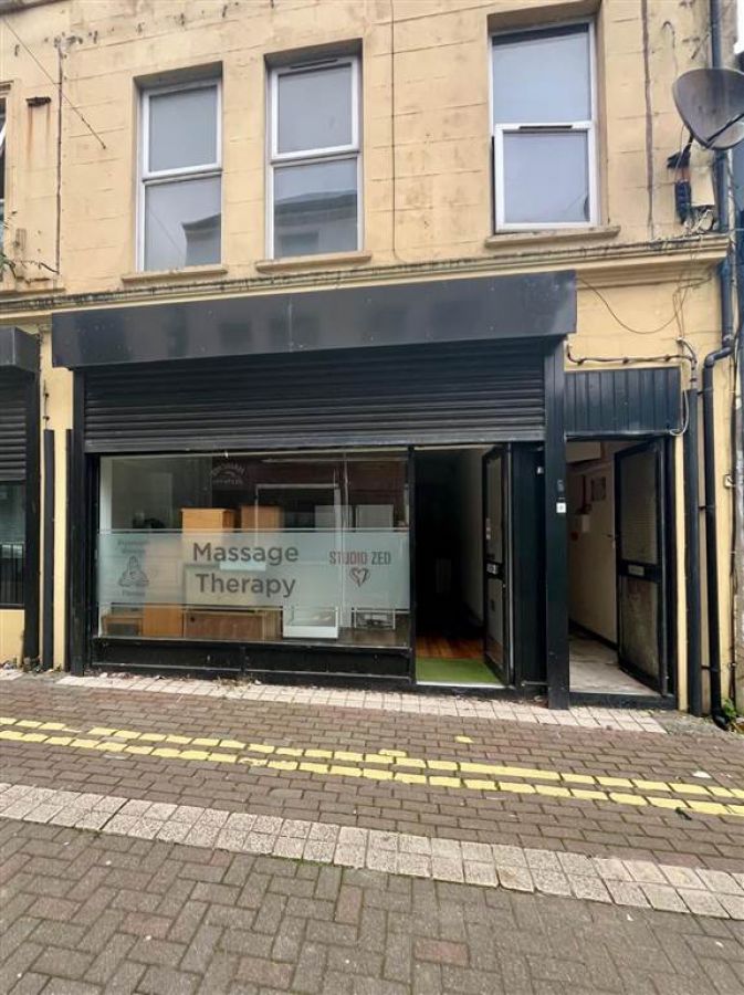 15 Dunluce Street, Larne, BT40 1JG