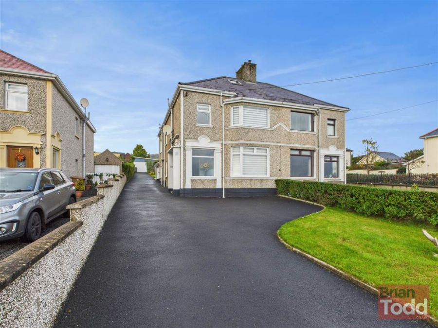 17 Bay Road, Carnlough, Ballymena, BT44 0HQ