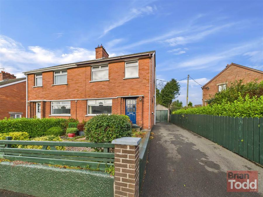 10 Wyncairn Road, Larne, BT40 2DX