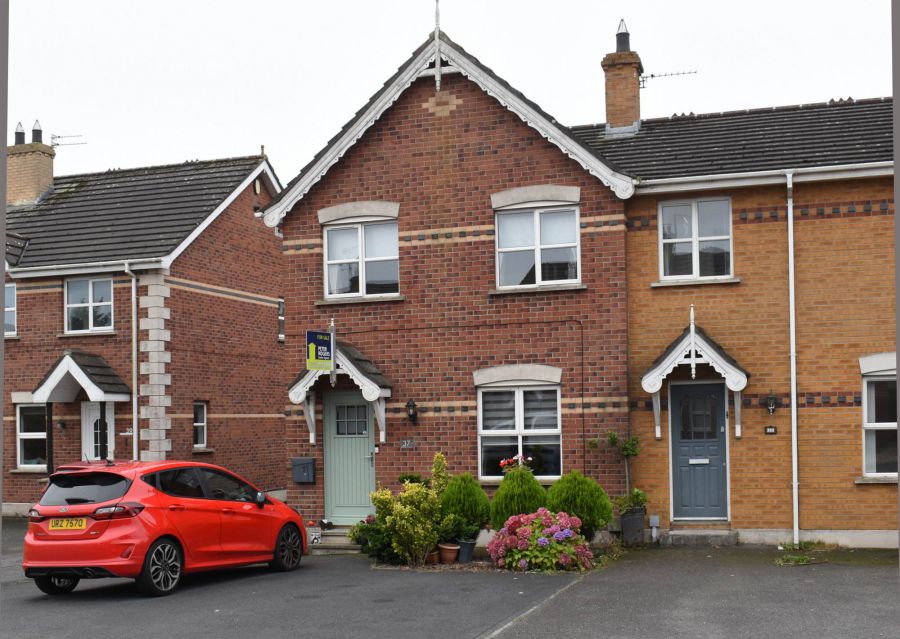 37 Whitethorn Avenue, Newtownards, BT23 8WT
