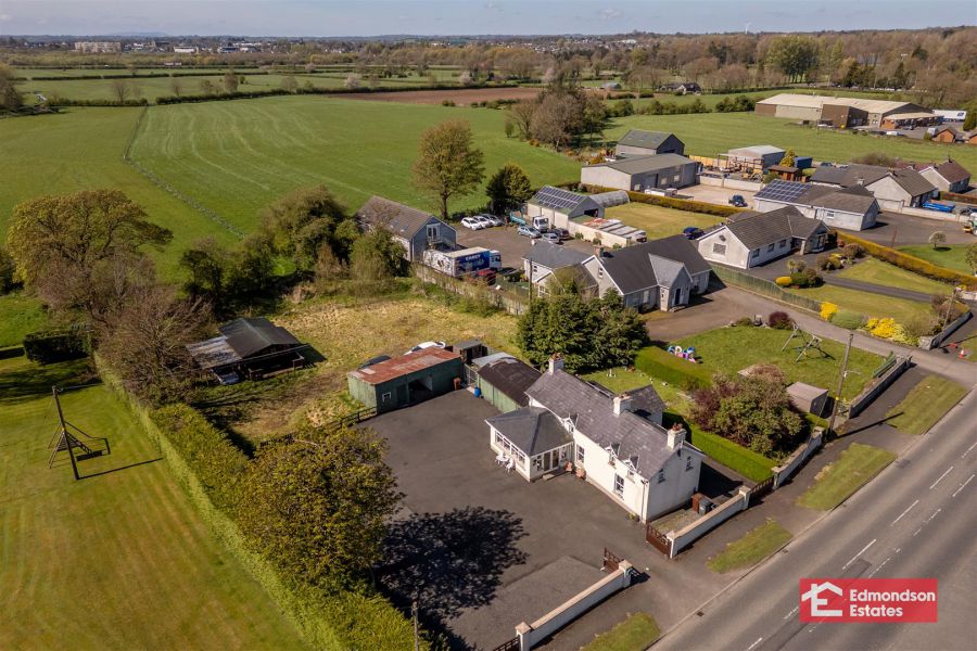 25 Woodside Road, Ballymena, BT42 4HX