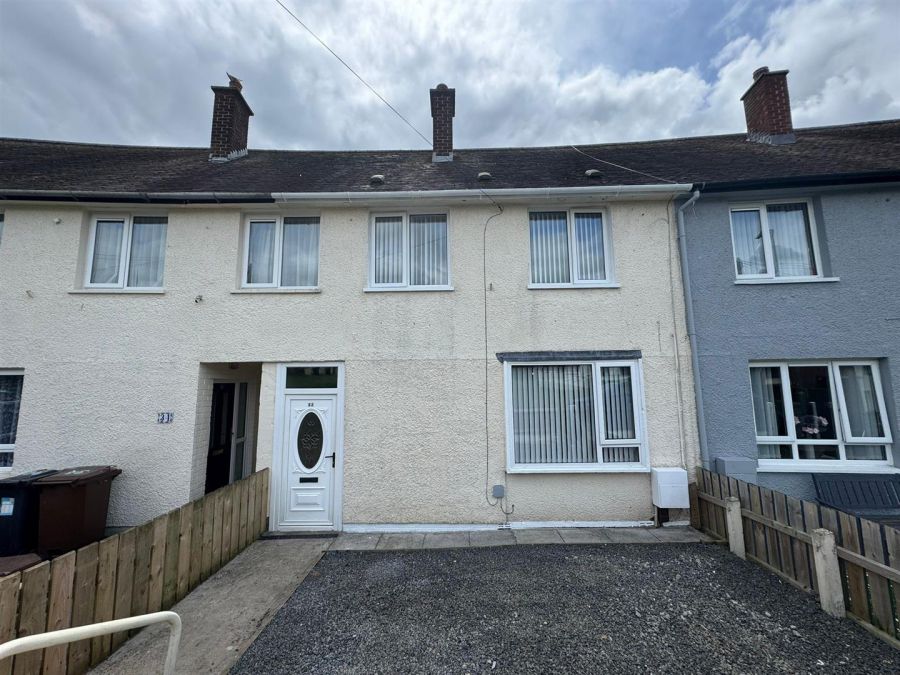 32 Inniscarn Drive, rathcoole, newtownabbey, BT37 9JR