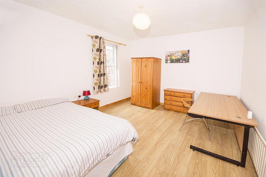 Room 3, 32 Wellesley Avenue, 32 Wellesley Avenue, Belfast, BT9 6DG