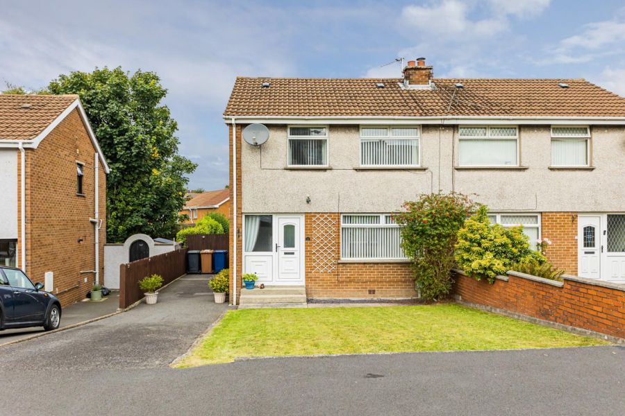 12 Loverock Way, Bangor, BT19 1AW