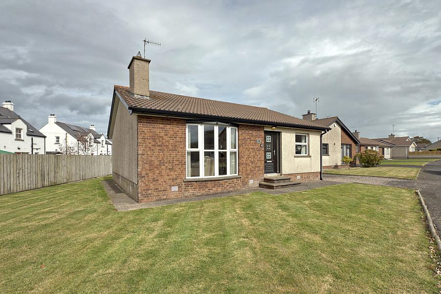 19 Bushfoot Avenue, Portballintrae, BT57 8YY