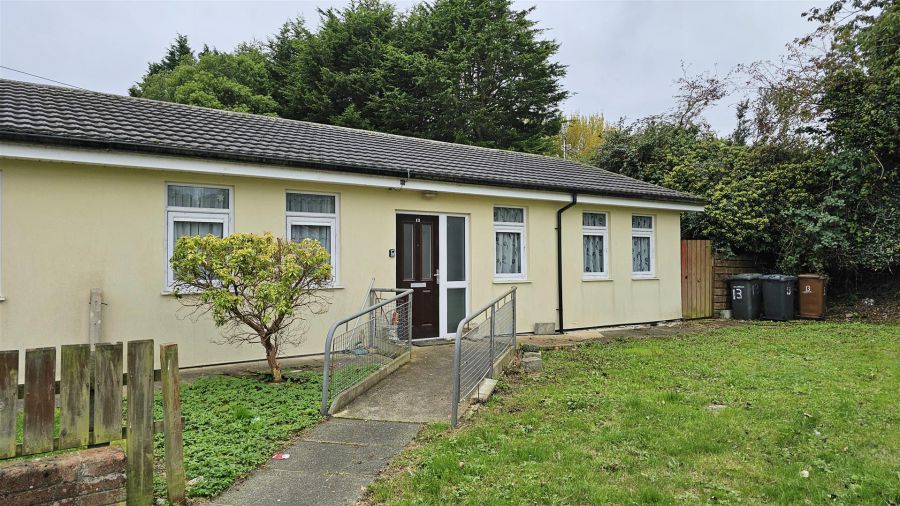 13 Taylors Avenue, Carrickfergus, BT38 7HL