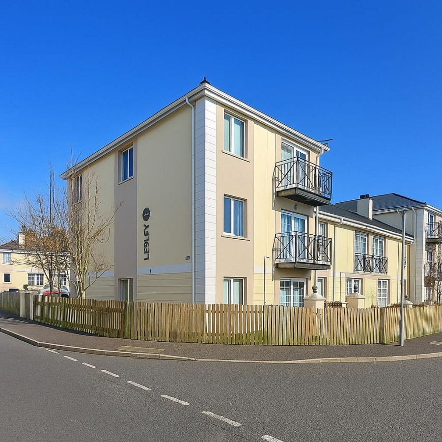 8C Lesley Heights, Glassillan Grove, Greenisland, Carrickfergus, BT38 8TB