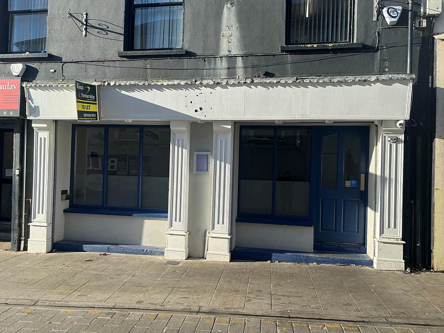 2 North Street, Carrickfergus, BT38 7AQ