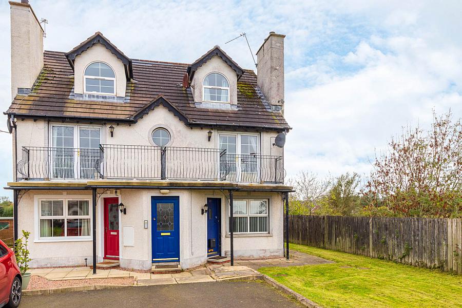 25 Henryville Meadows, Ballyclare, BT39 9FY