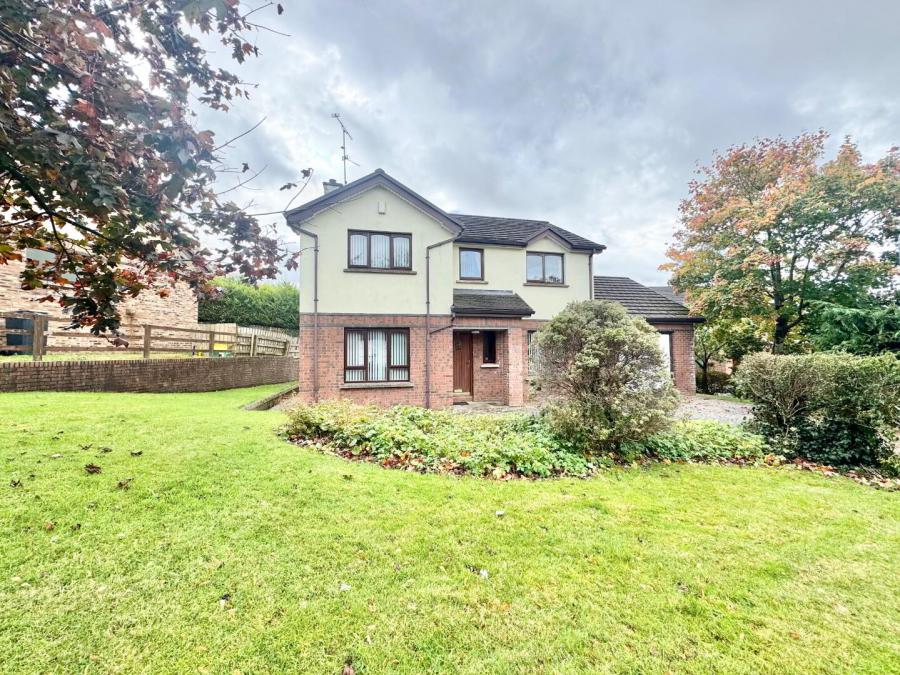 19 Castle Oaks, Killyclogher, Omagh, BT79 7BN