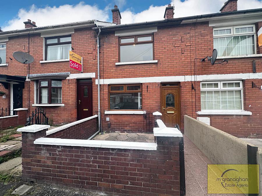 35 Beechmount Crescent, Belfast, BT12 7NJ