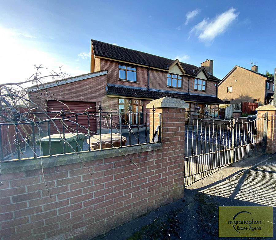 18 Lagmore Grove, Lagmore, Belfast, BT17 0TD