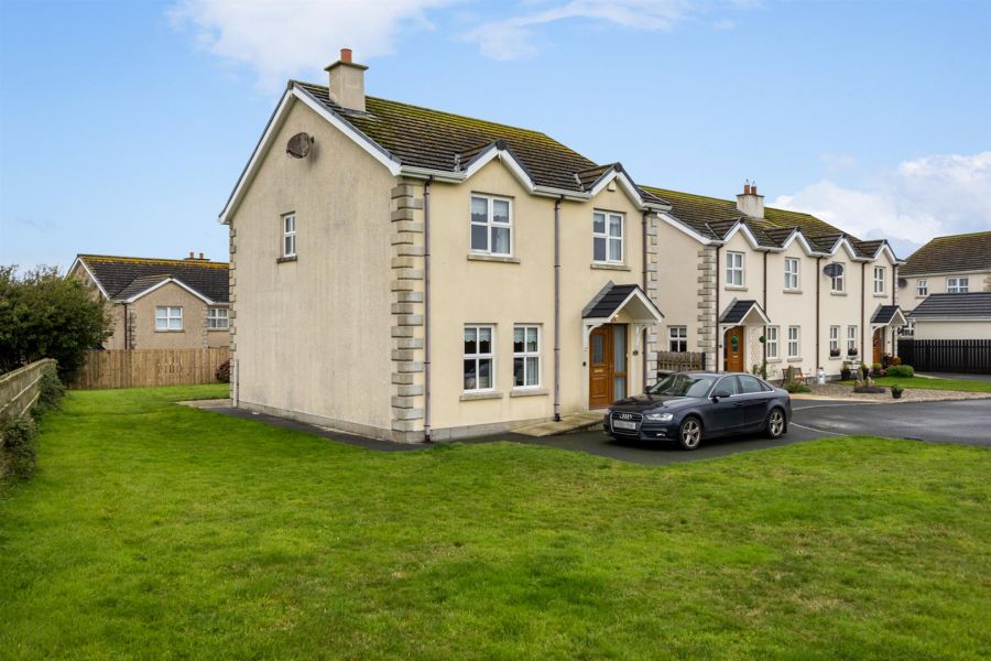 4 Actons Crescent, Downpatrick, BT30 7BY