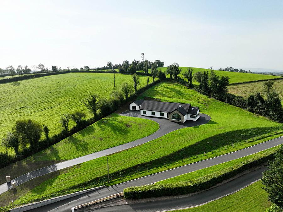 Oakfield House Oakfield Road, Oakfield, Enniskillen, BT92 2GJ