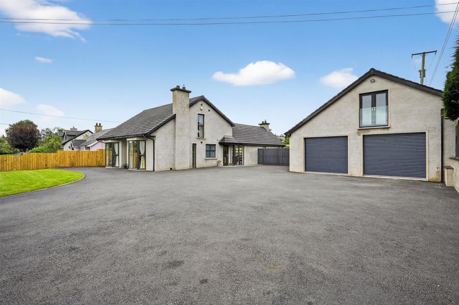 67 Mill Road, South Belfast, Carryduff, BT8 8HL