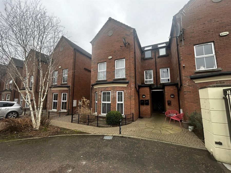 24 Richmond Park, Finaghy, Belfast, BT10 0HB