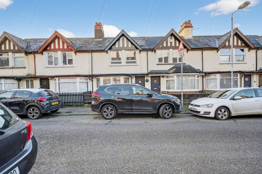 72 Ulsterville Gardens, Lisburn Road, Belfast, BT9 7BB