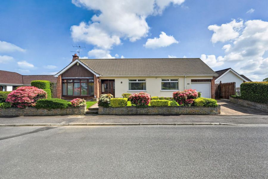 23 Clonmore Park, Lisburn, BT27 4EU