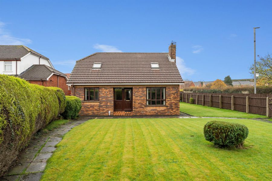 10 Oakland Grove, Ballynahinch, BT24 8RQ