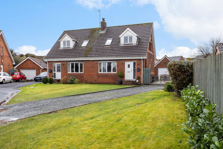 7 Ashburn, Ballynahinch, BT24 8DQ