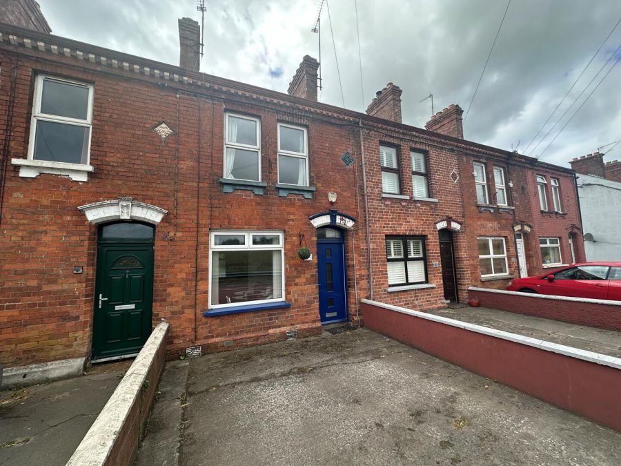 10 Holm Terrace, Dromore, BT25 1HN