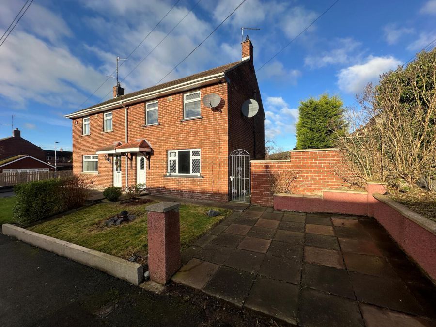 64 Maypole Park, Dromore, BT25 1SH