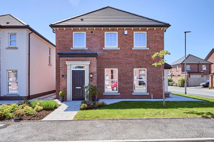 33 Helens Wood Crescent, Bangor, BT19 1FE