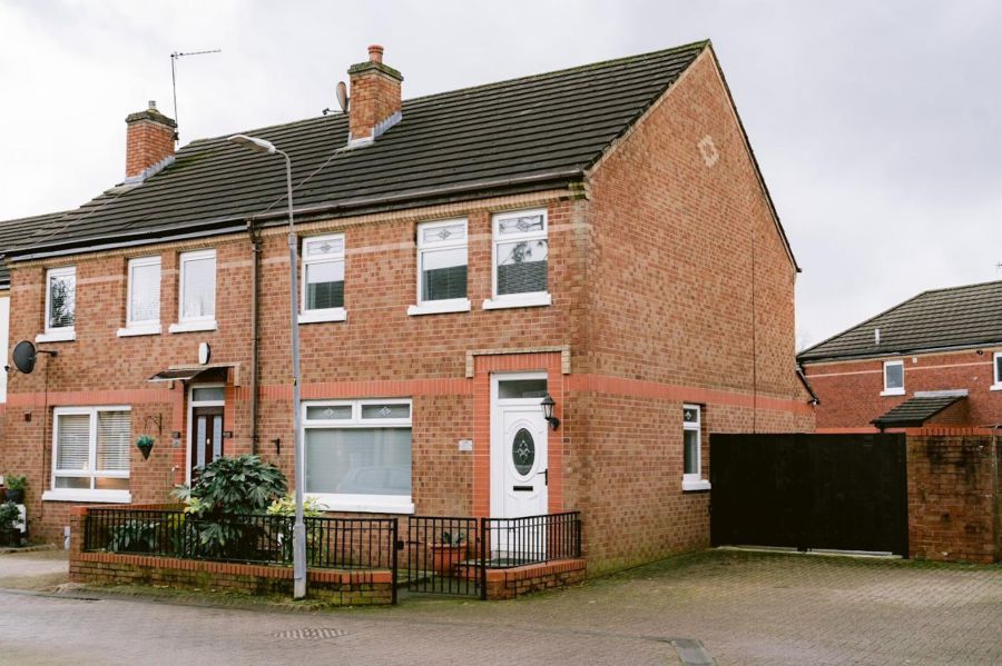 17  Apsley Street, University Area, Belfast, BT7 1BL