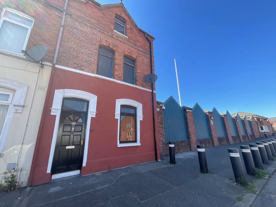 132 Tennent Street, Shankill, Belfast, BT13 3GE