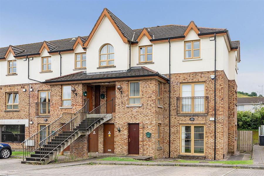 20 Woodrow Gardens, Saintfield, BT24 7WG