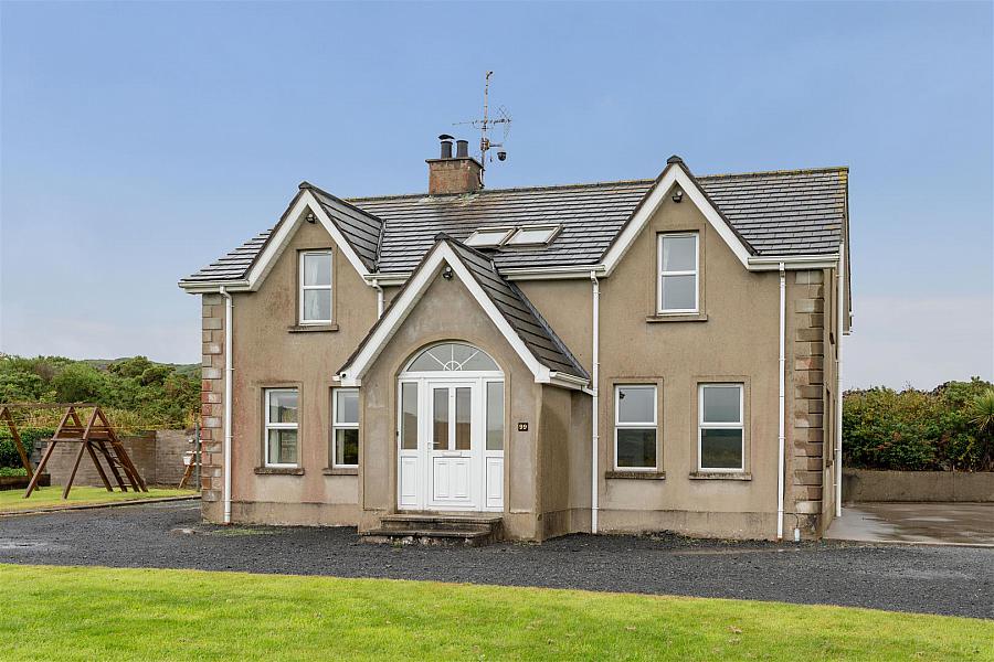 99 Demesne Road, Ballynahinch, BT24 8NS