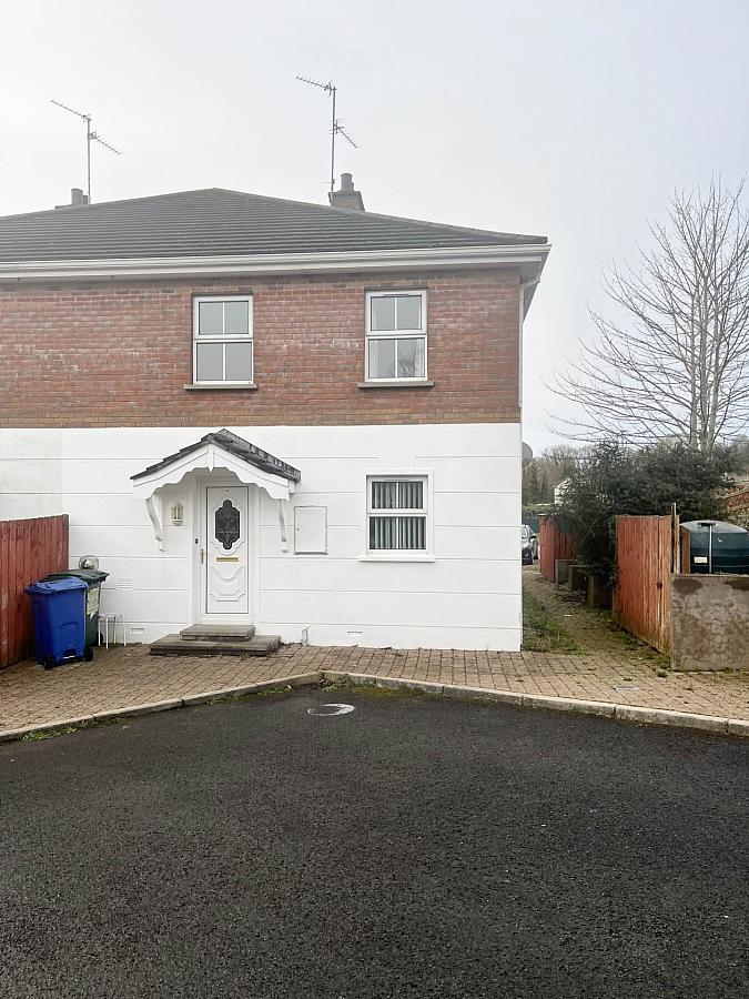 4 Gortacharan Mews, Lisnaskea, Enniskillen, BT92 0LB