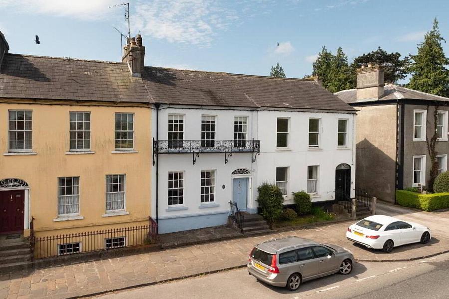 42 Willoughby Place, Enniskillen, BT74 7EX