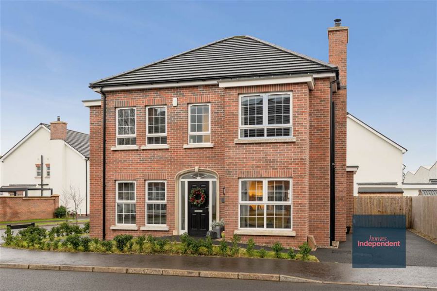 29 Castlewater Wood, Antrim Town, BT41 4FQ