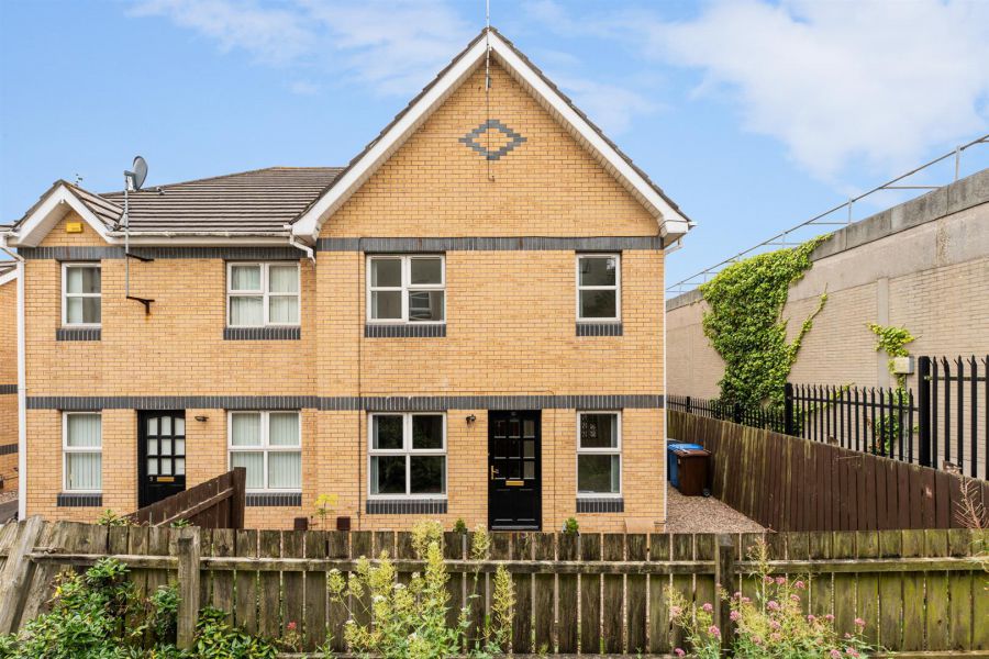 10 East Street Court, Newtownards, BT23 7EZ