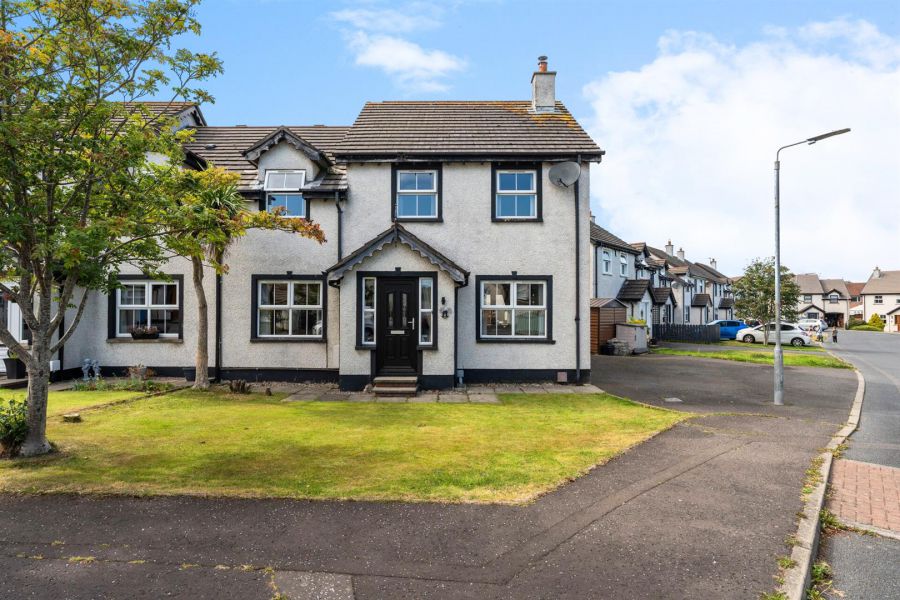 2 Cairndore Vale, Newtownards, BT23 8PF