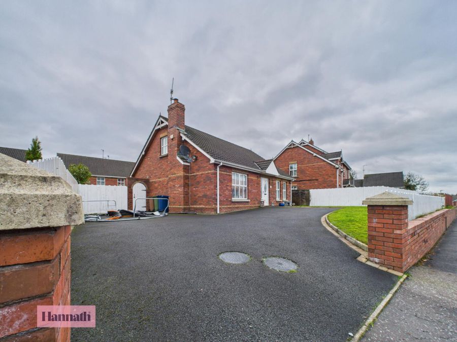 3 Oakfields, Craigavon, BT65 5GZ