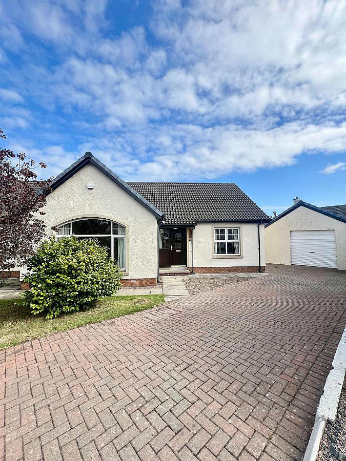 16 Brustin Lee, Larne, BT40 2QA