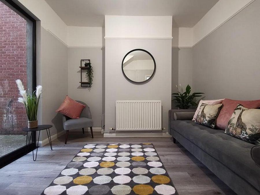 Rm 1, 26 Thorndyke Street, Belfast, BT5 4QB