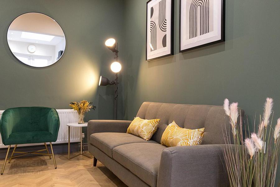 Rm 1, 42 Grace Avenue, Belfast, BT5 5JH