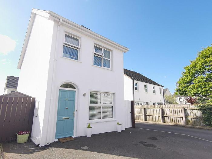 47 Demesne Grove, Moira, BT67 0DS